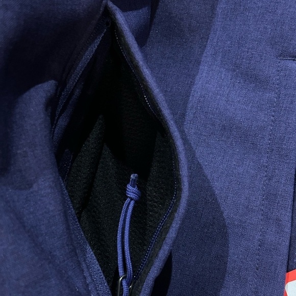 The North Face Ironton Windwall Purple Jacket - Picture 6 of 7